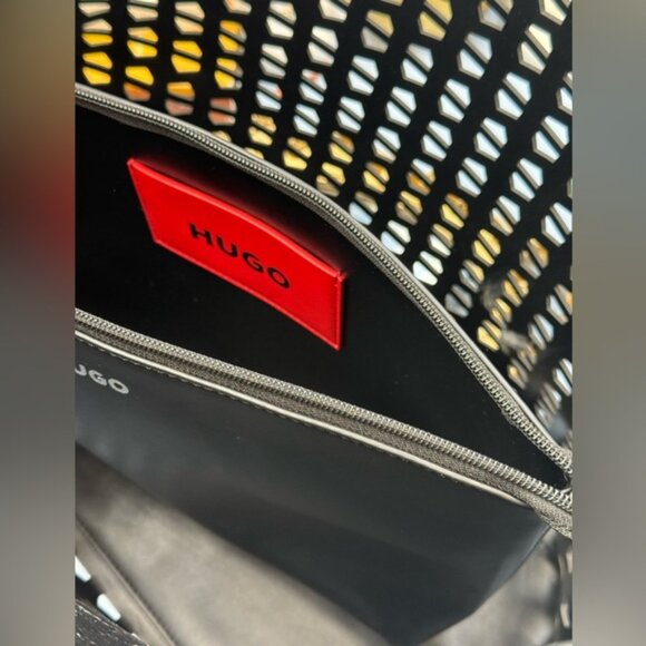 🆕 HUGO 🧿 NWT CHRIS Laser Cut Shoulder Bag Set - Tote Bag & Pouch - Black - Picture 10 of 16